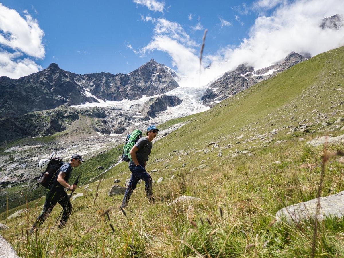 Alagna Mountain Resort & Spa Bagian luar foto